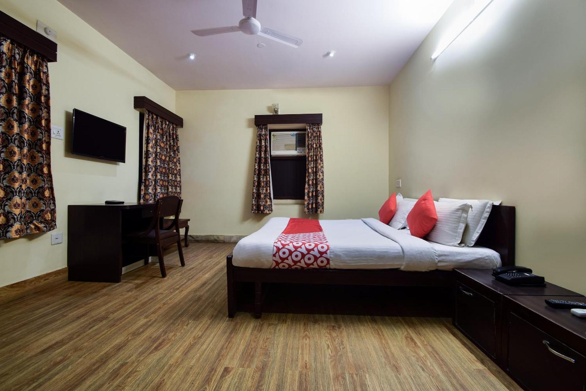 Hotel Collection O Royal Icon à Udaipur Extérieur photo