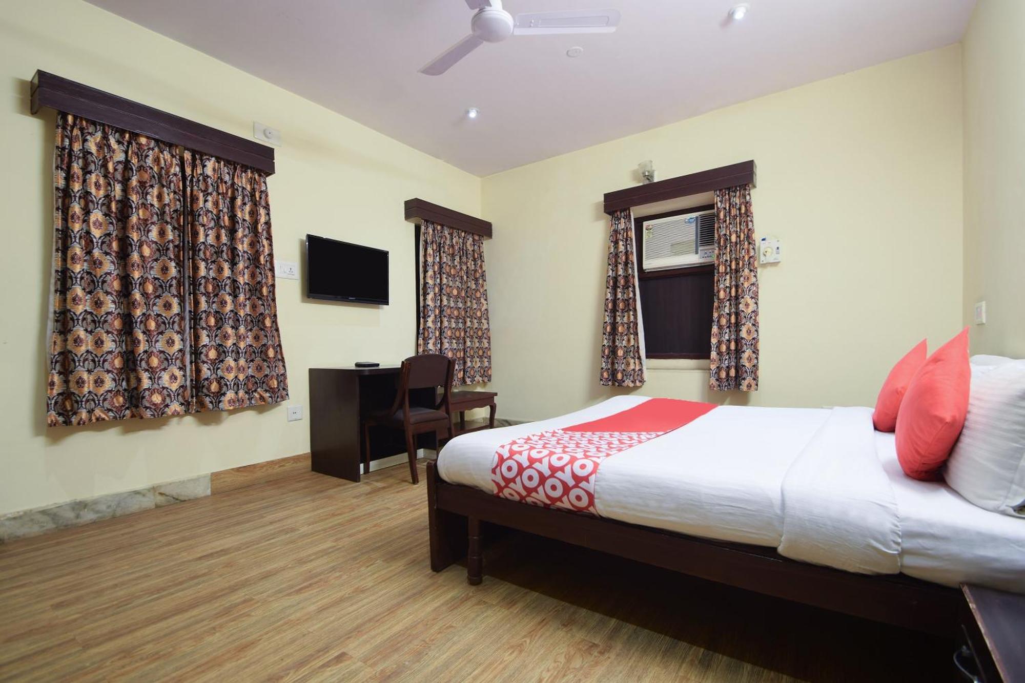 Hotel Collection O Royal Icon à Udaipur Extérieur photo