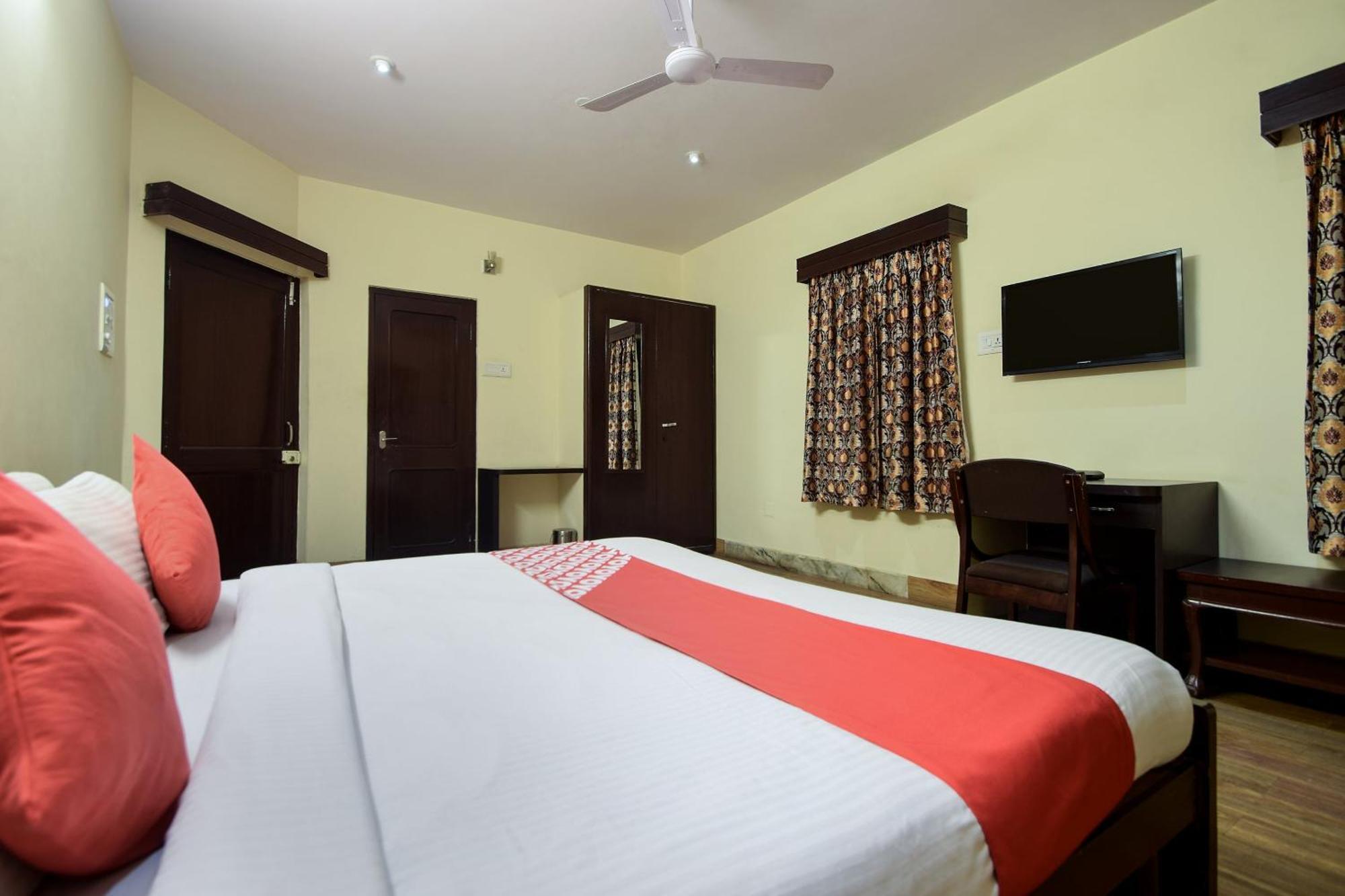 Hotel Collection O Royal Icon à Udaipur Extérieur photo