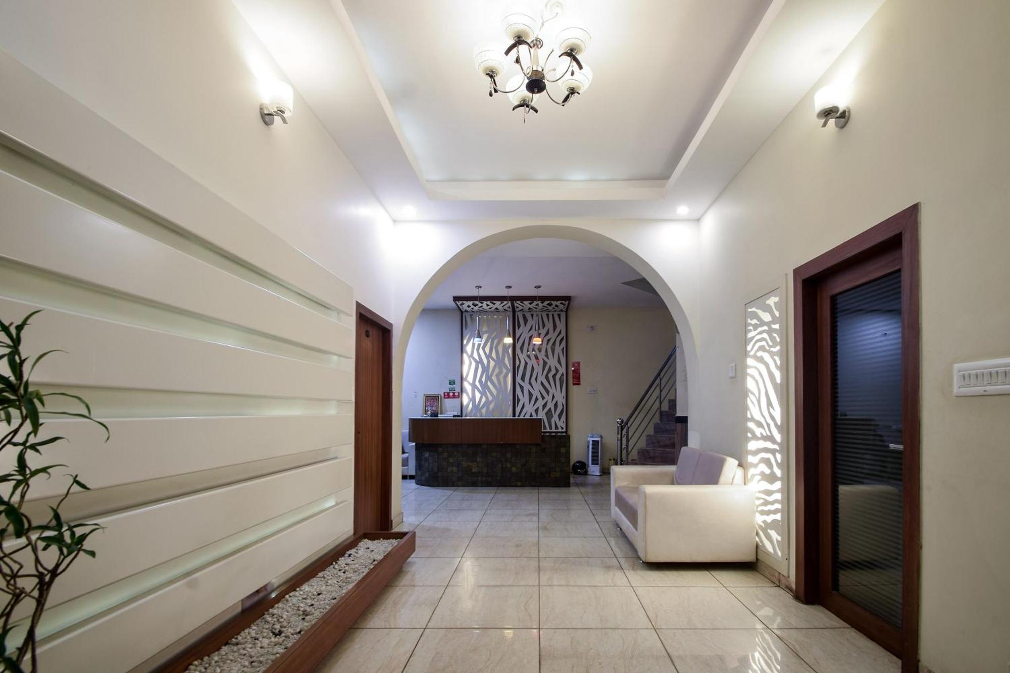 Hotel Collection O Royal Icon à Udaipur Extérieur photo