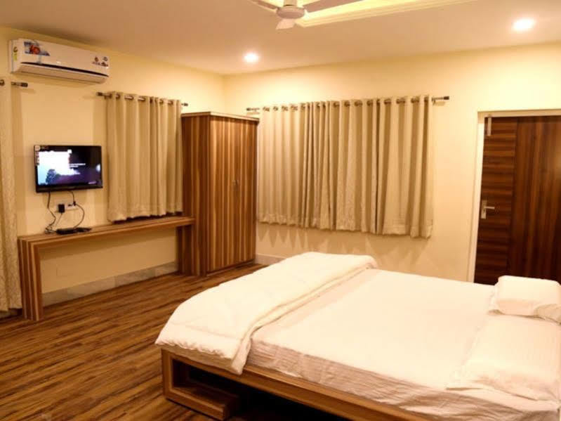 Hotel Collection O Royal Icon à Udaipur Extérieur photo