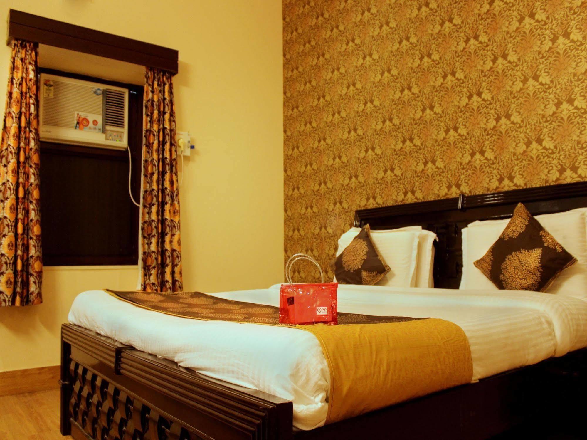 Hotel Collection O Royal Icon à Udaipur Extérieur photo